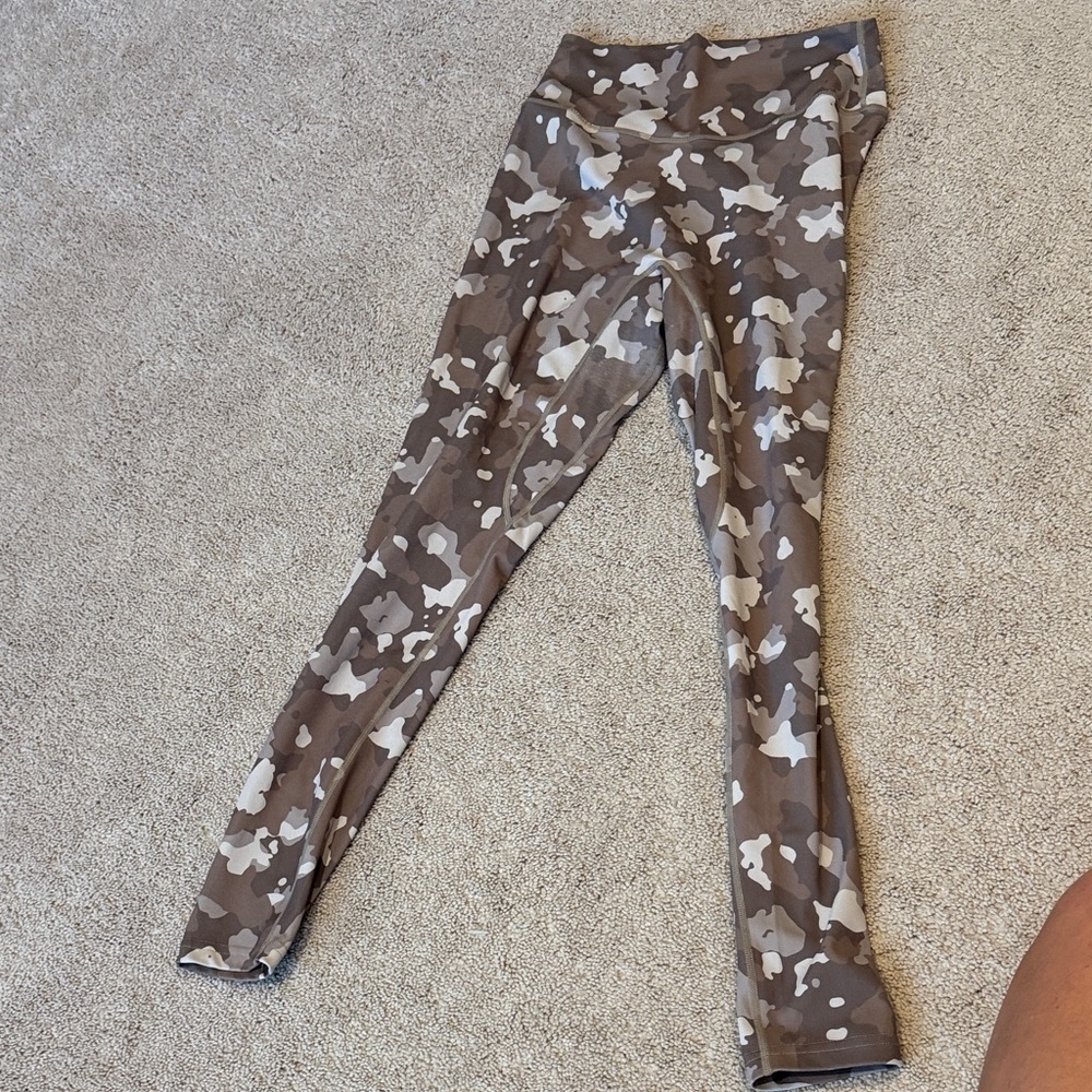 Balance Athletica Brown and Cream Camouflage Leggings size medium